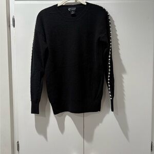 Bloomingdale's Black Cashmere Crewneck Sweater with Pearl Accents XS